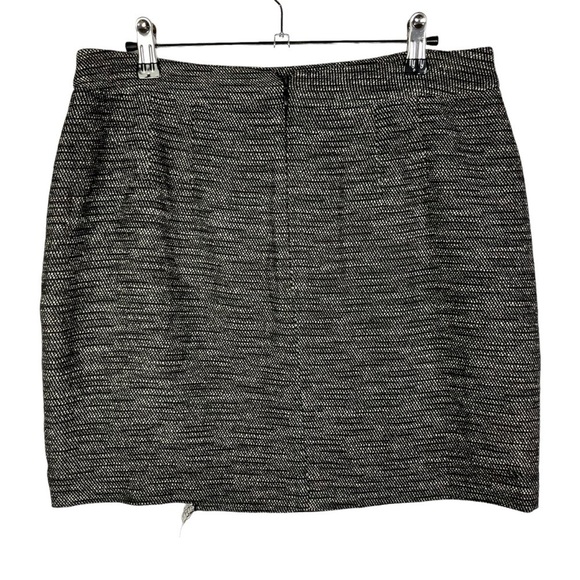 Ann Taylor LOFT Black & White Tweed Asymmetrical Fringe Mini Skirt 8 - Picture 2 of 4